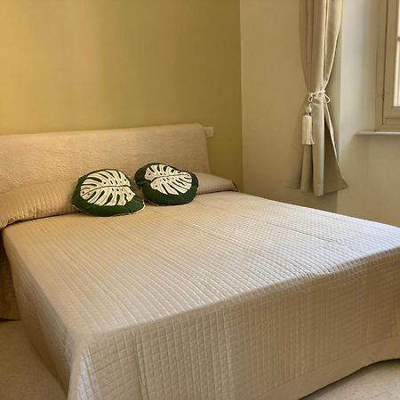 B&B La Sosta Degli Artisti Пьетразанта Экстерьер фото