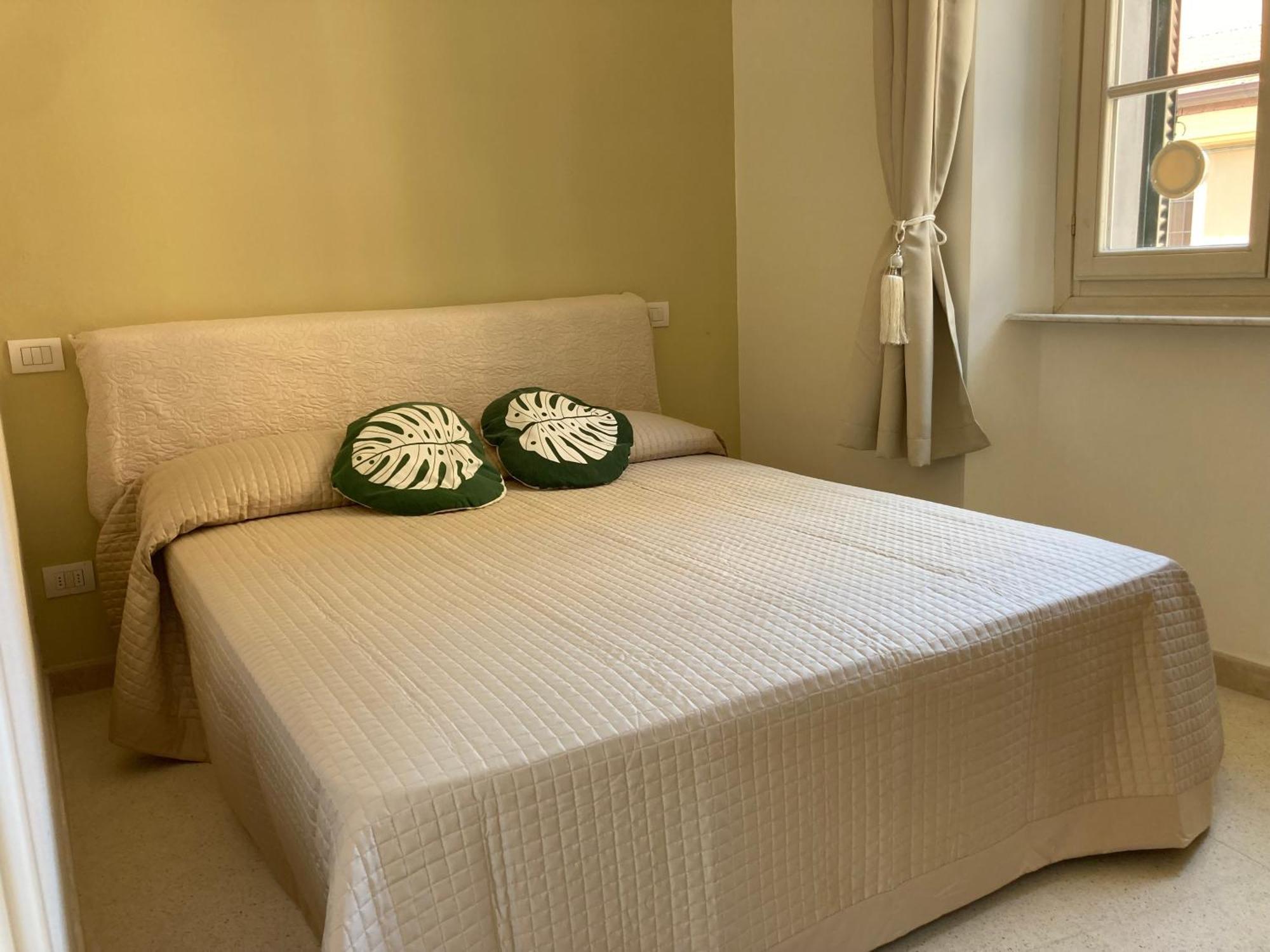 B&B La Sosta Degli Artisti Пьетразанта Экстерьер фото
